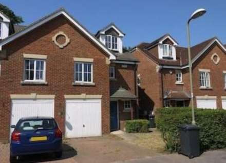 Room 2: 12 Pickering, Guildford, GU2 8AH, Image 30
