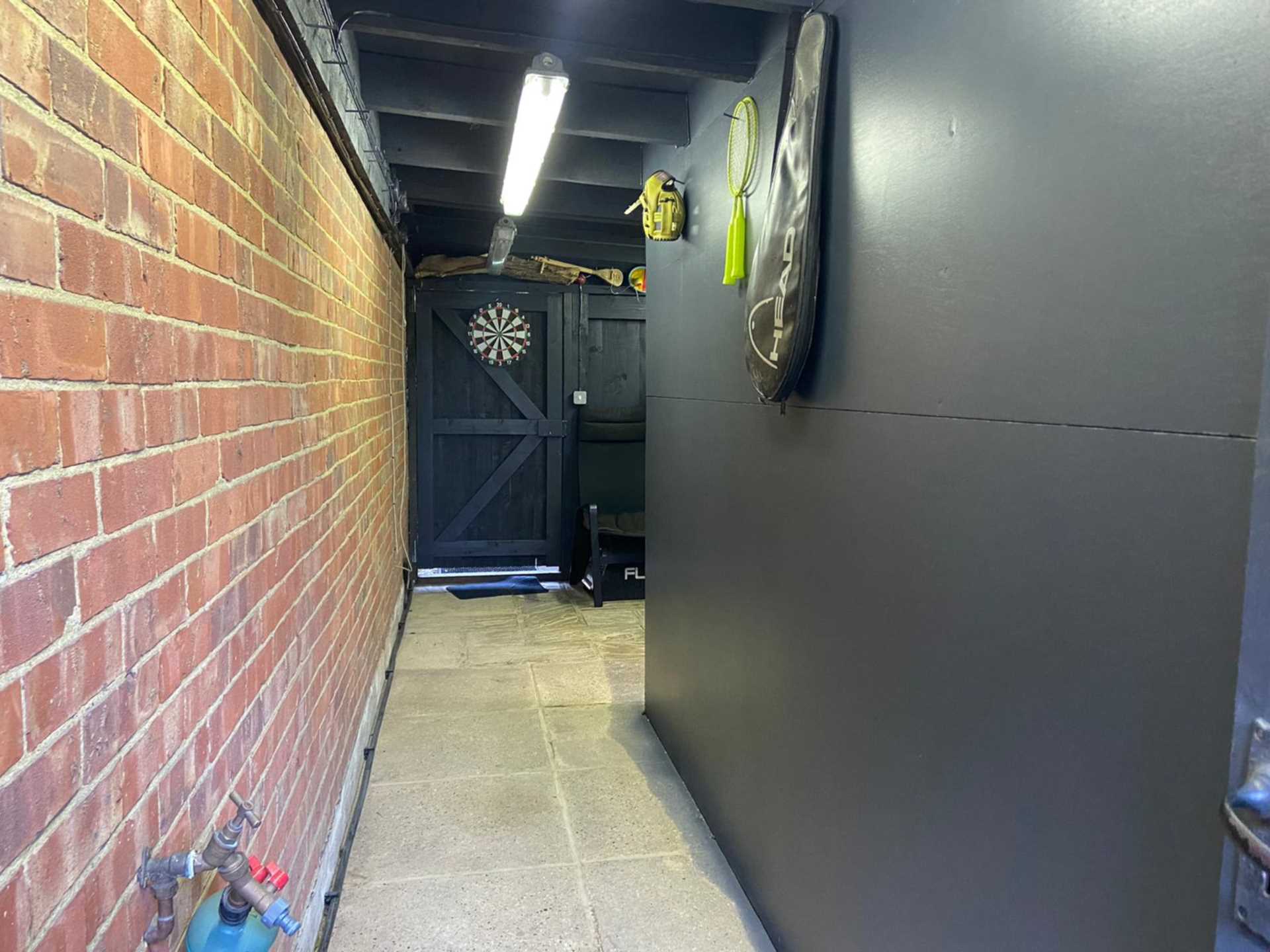 Room 2, 1 Windsor Close, GU2 7QU, Image 24