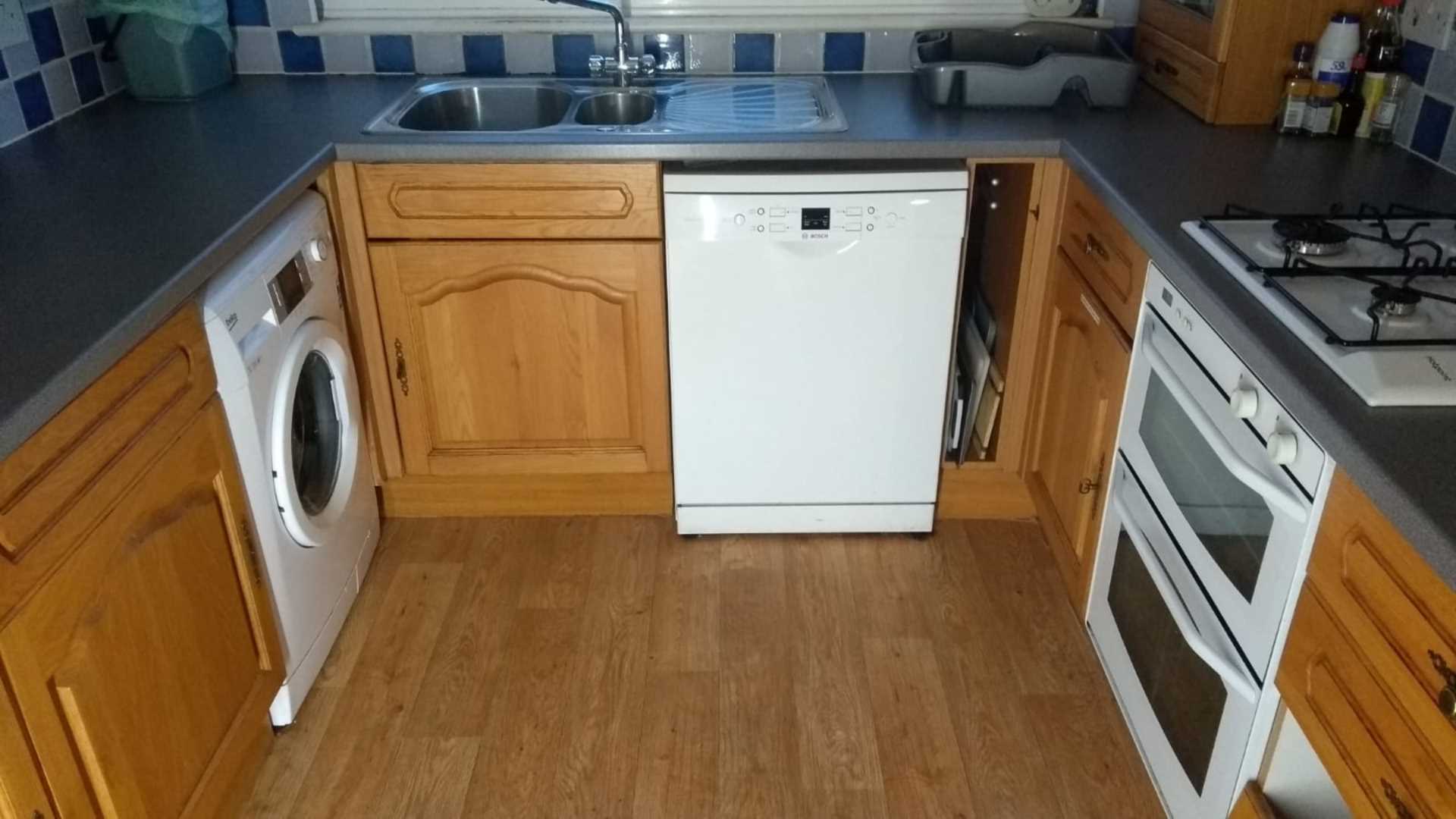 Room 2, 1 Windsor Close, GU2 7QU, Image 9
