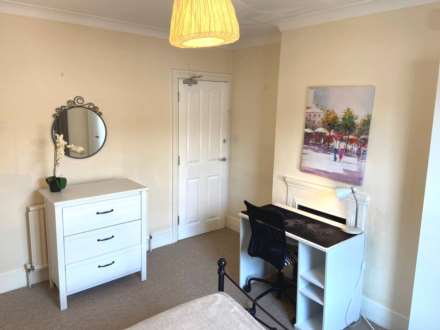 Room 2: 18 Rupert Road, Guildford, GU2 7NE, Image 3