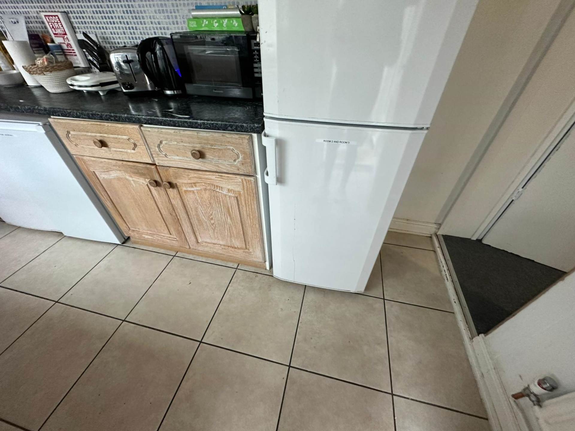 ROOM 3: 18 Rupert Road, GU2 7NE, Image 15