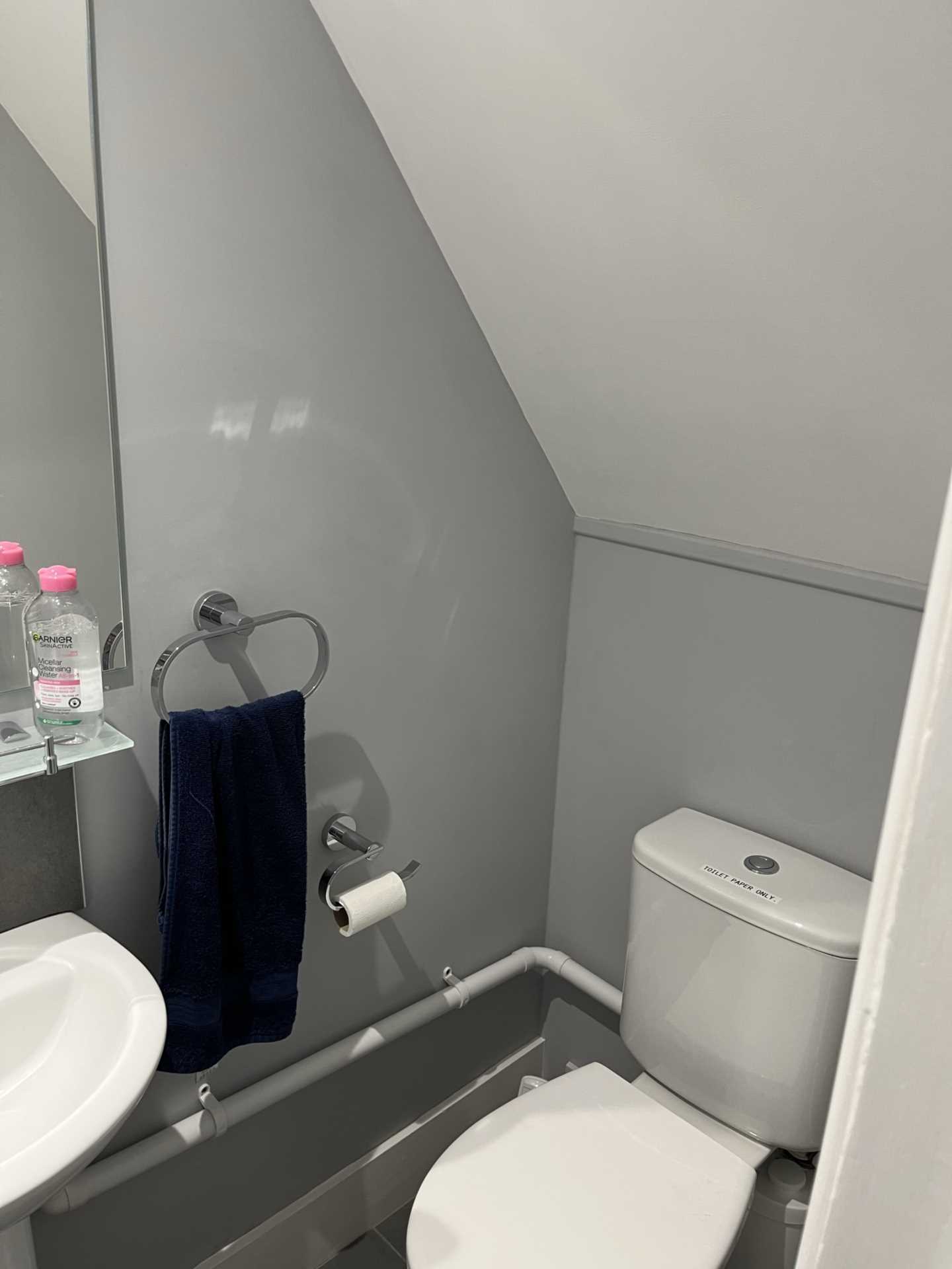 ROOM 3: 18 Rupert Road, GU2 7NE, Image 19
