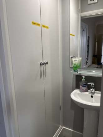 ROOM 3: 18 Rupert Road, GU2 7NE, Image 18