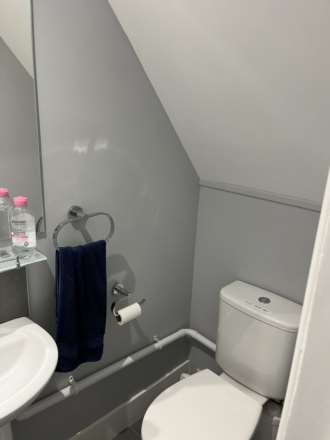 ROOM 3: 18 Rupert Road, GU2 7NE, Image 19