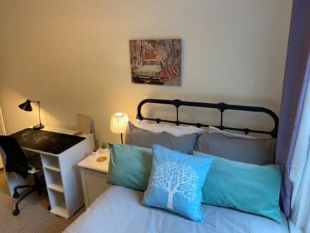 Room 4, 18 RUPERT ROAD, GUILDFORD GU2 7NE, Image 1