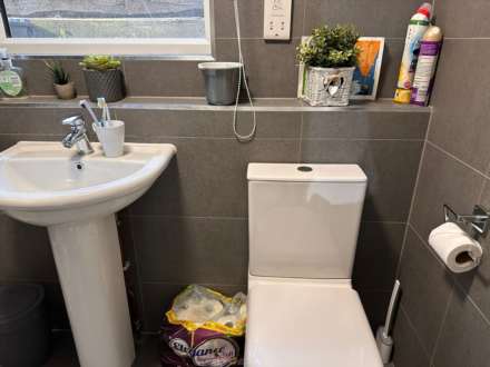 Room 4, 18 RUPERT ROAD, GUILDFORD GU2 7NE, Image 18