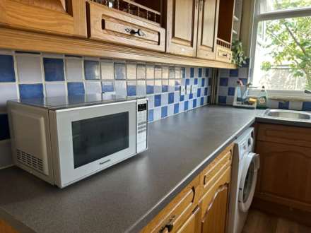 WINDSOR CLOSE, MASSIVE DOUBLE ROOM FOR SINGLE OCCUPANT AVAILABLE NOW., Image 10