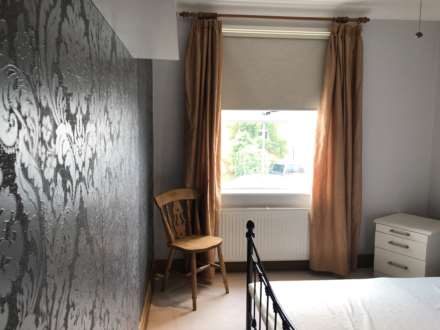 25A New Road, Chilworth, GU4 8LR, Image 4