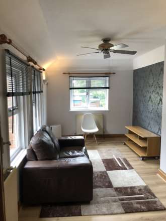 25A New Road, Chilworth, GU4 8LR, Image 5