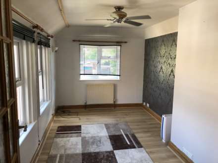 25A New Road, Chilworth, GU4 8LR, Image 9