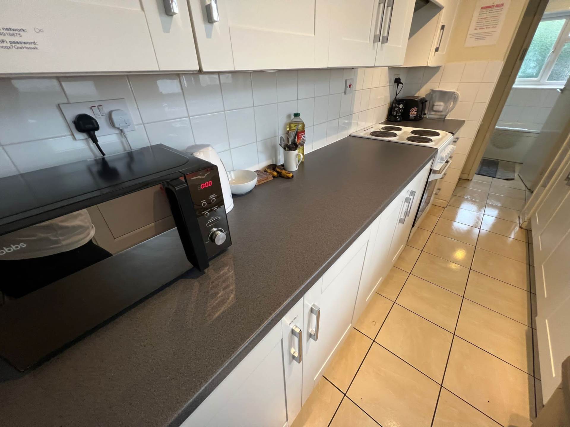 Room 2: 46 George Road, Guildford, GU1 4NR - EN SUITE, Image 14