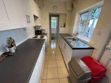 Room 2: 46 George Road, Guildford, GU1 4NR - EN SUITE, Image 13
