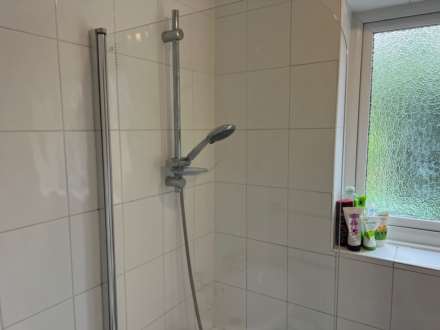 Room 2: 46 George Road, Guildford, GU1 4NR - EN SUITE, Image 16