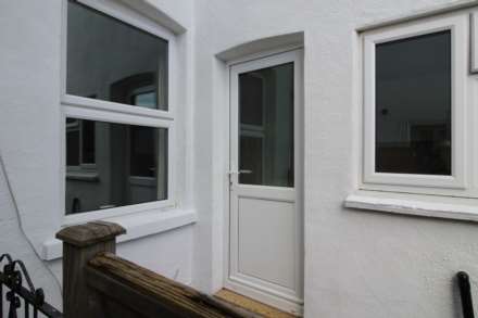 Room 2: 46 George Road, Guildford, GU1 4NR - EN SUITE, Image 20