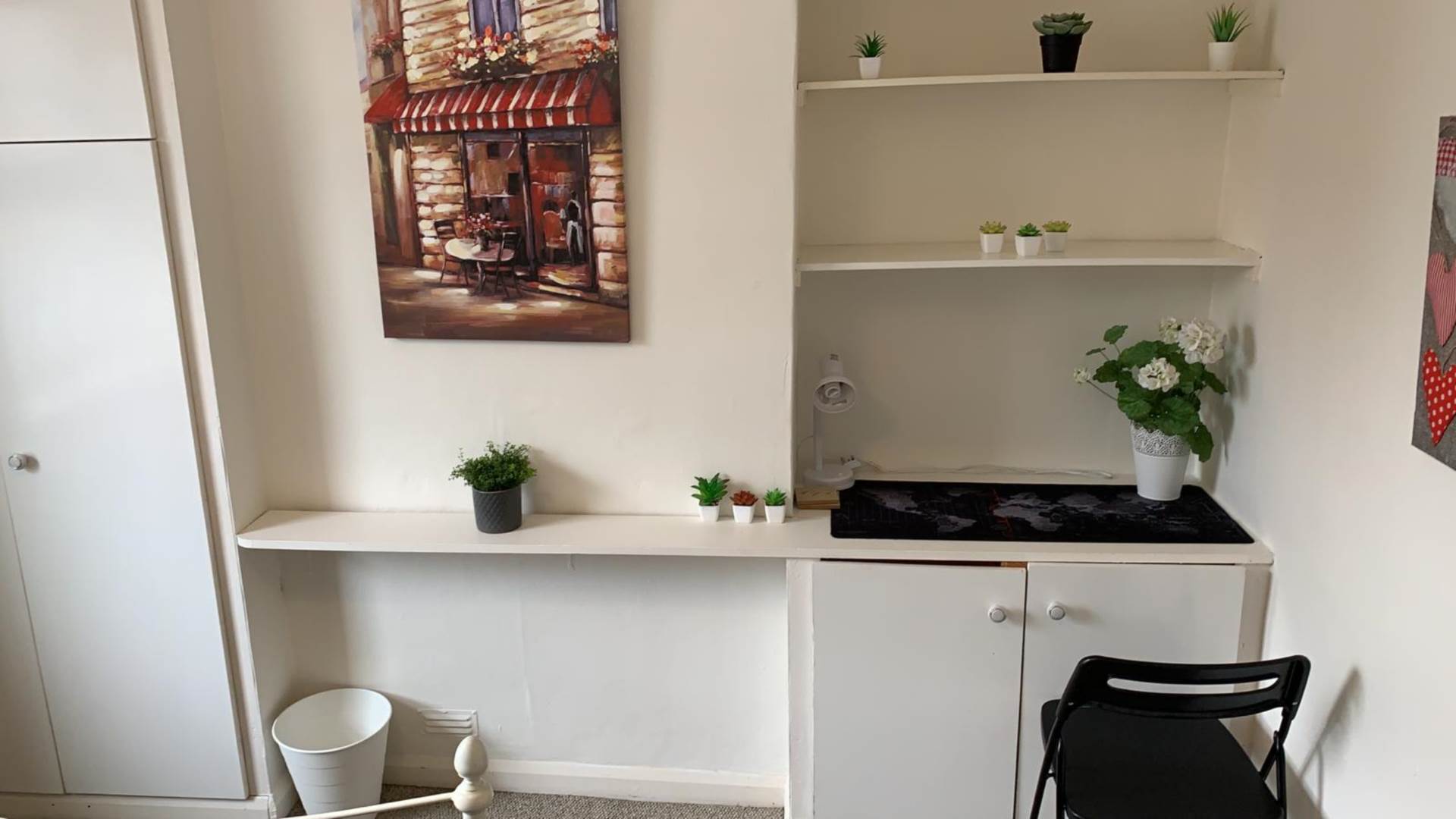 Room 3: 46 George Road, Guildford, GU1 4NR- NO ADMIN FEES!, Image 3