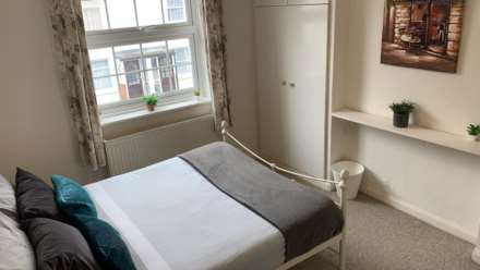 Room 3, 46 George Road, Guildford, GU1 4NR- NO ADMIN FEES!, Image 2