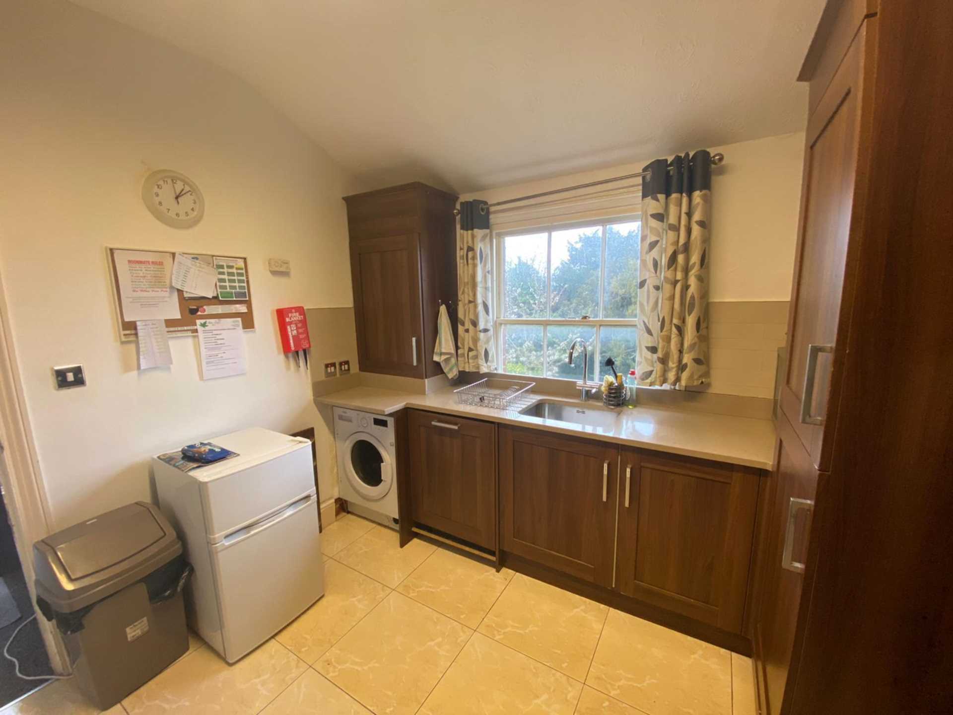 Room 1, 85 Epsom Road,  Guildford Town Centre, GU1 3PA, Image 27
