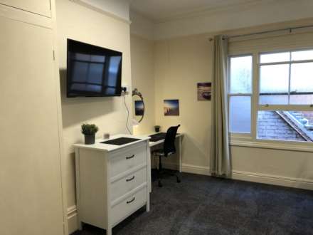Room 1, 85 Epsom Road,  Guildford Town Centre, GU1 3PA, Image 4