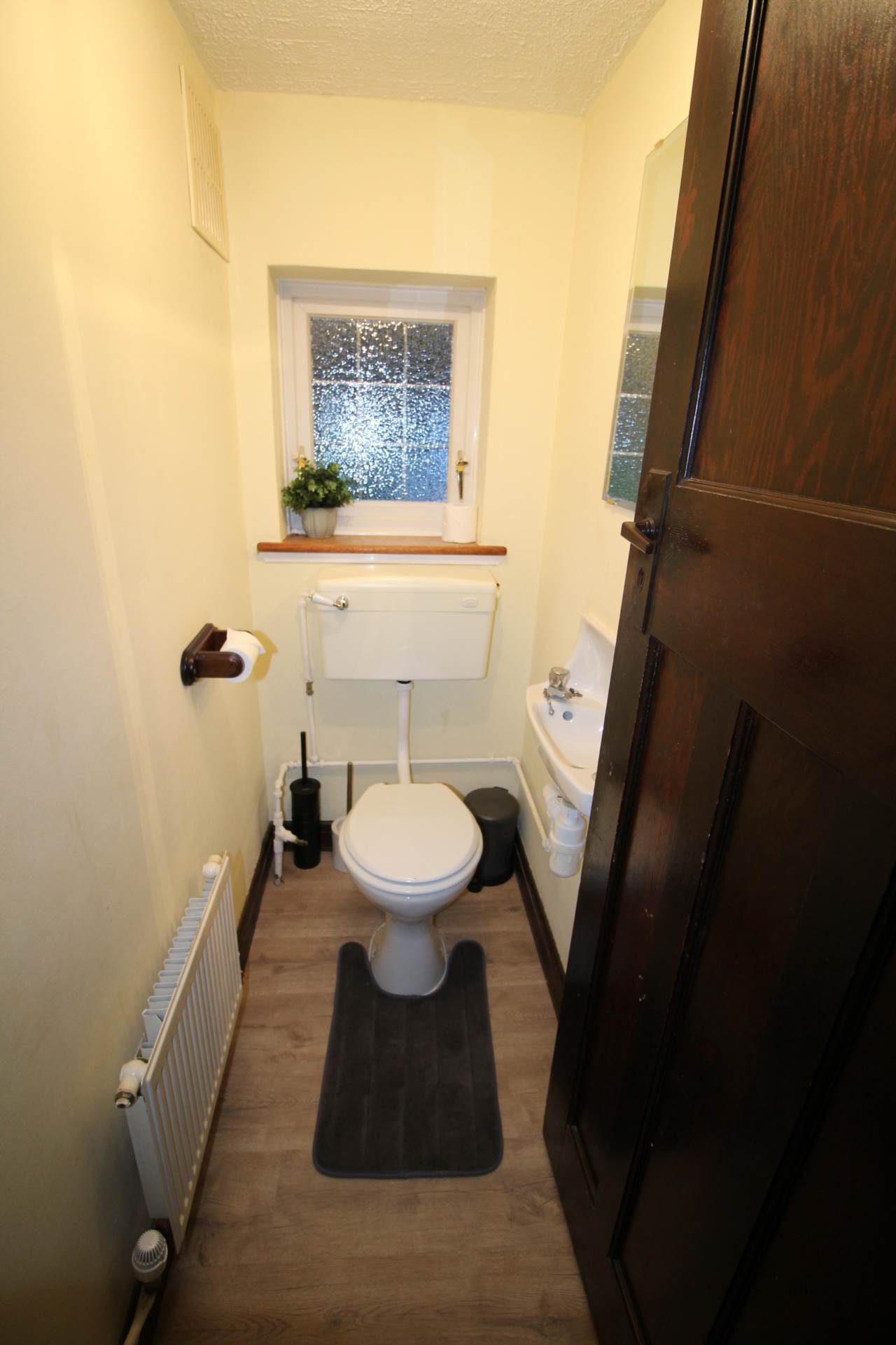Room 1: 3 Pewley Way, Guildford, GU1 3PX, Image 7