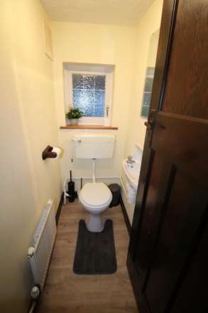 Room 1: 3 Pewley Way, Guildford, GU1 3PX, Image 7