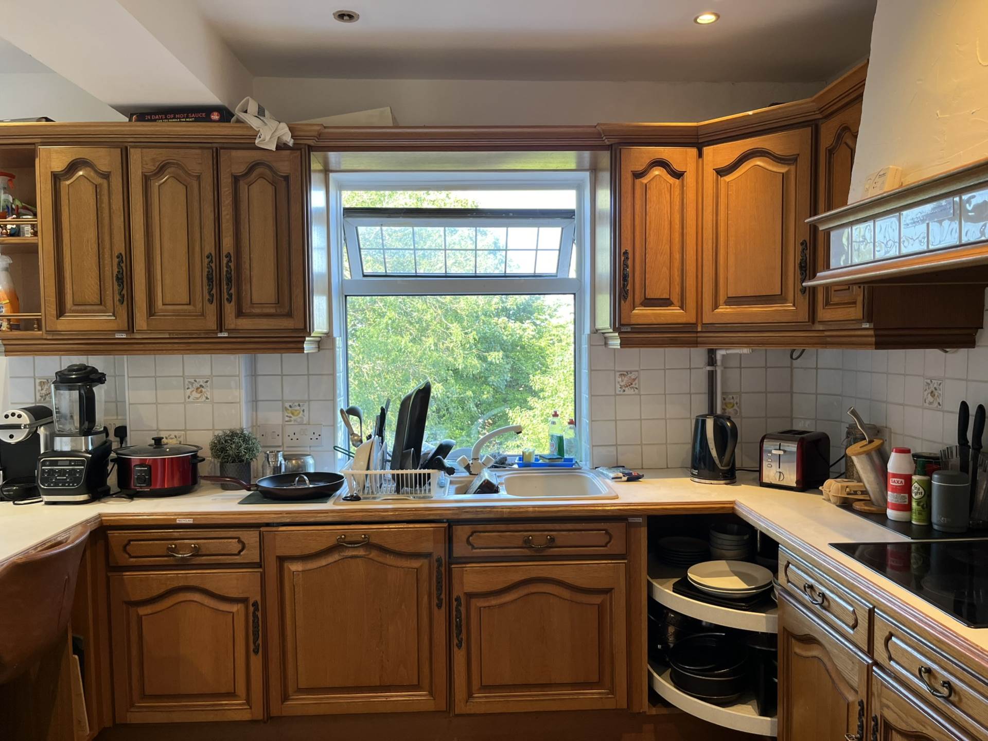 EN SUITE- Room 6, Pewley Way, Guildford, GU1 3PX, Image 10