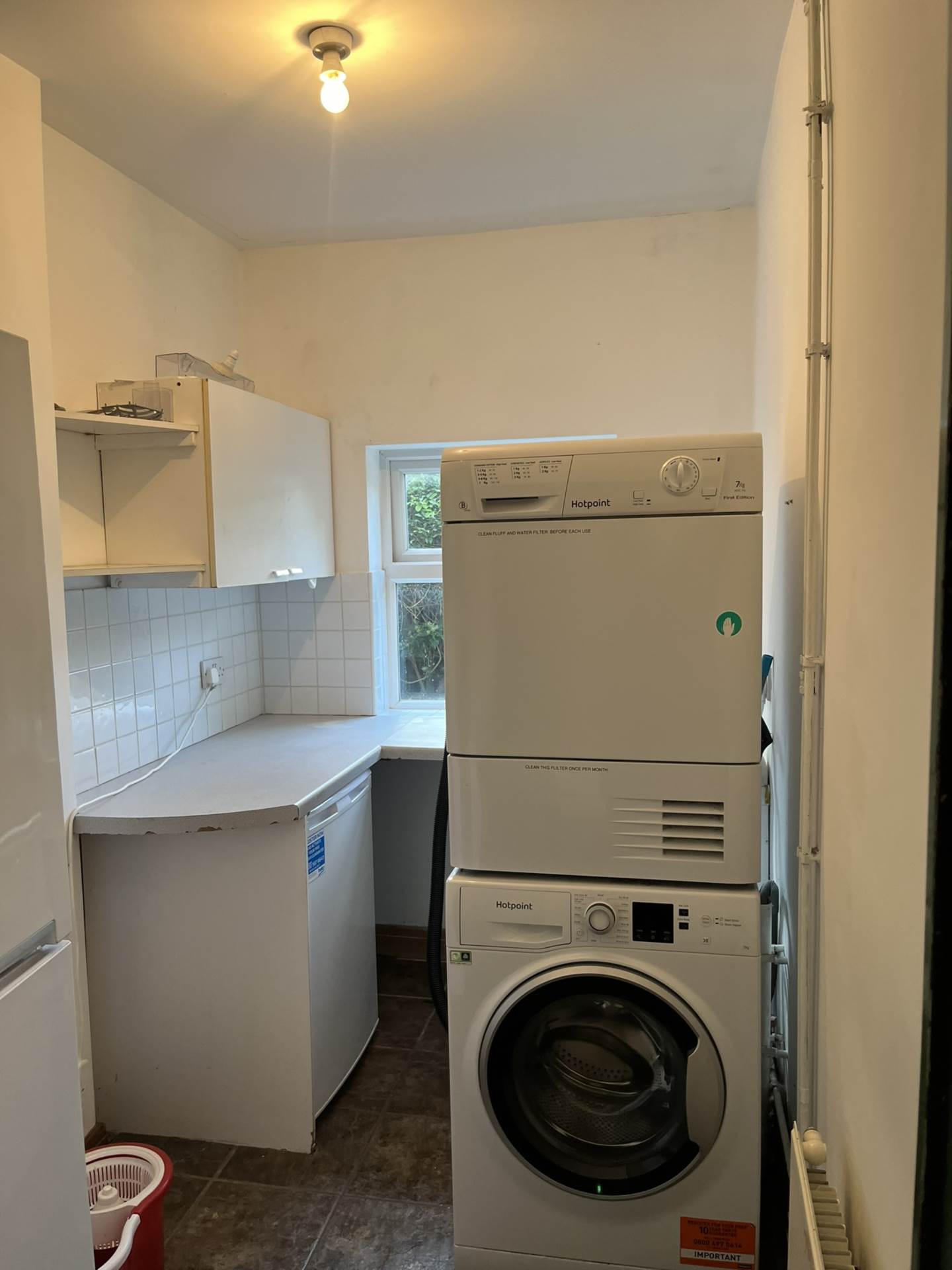 EN SUITE- Room 6, Pewley Way, Guildford, GU1 3PX, Image 15