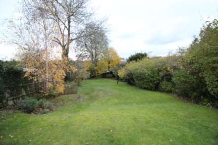 Room 6: 3 Pewley Way, Guildford, GU1 3PX - EN SUITE-, Image 22