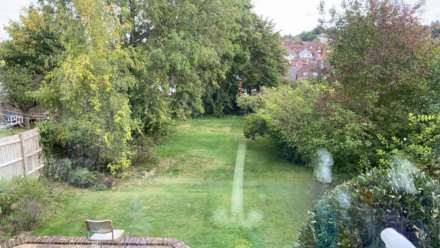 Room 6: 3 Pewley Way, Guildford, GU1 3PX - EN SUITE-, Image 24