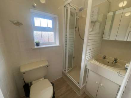 EN SUITE- Room 6, Pewley Way, Guildford, GU1 3PX, Image 6