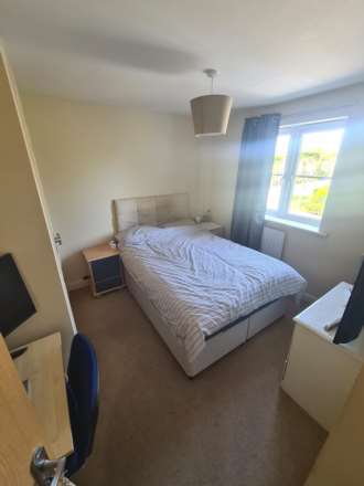 Queenhythe Crescent, Jacobs Well, Image 12