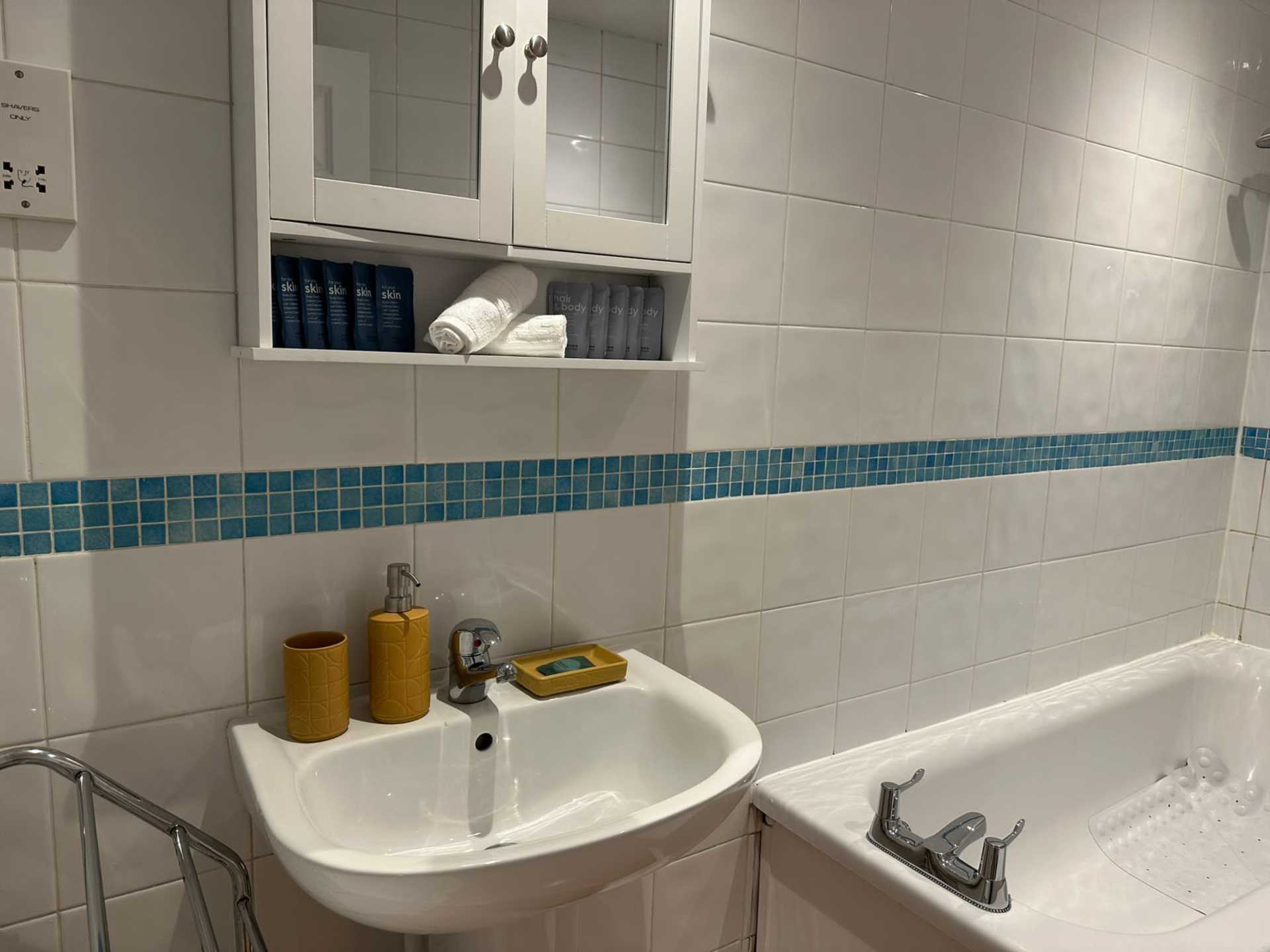 Stoke Road large Double room available, Image 19