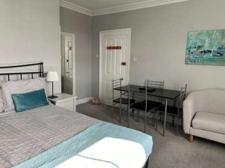 Stoke Road large Double room available, Image 15