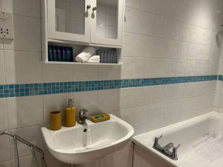 Stoke Road large Double room available, Image 19