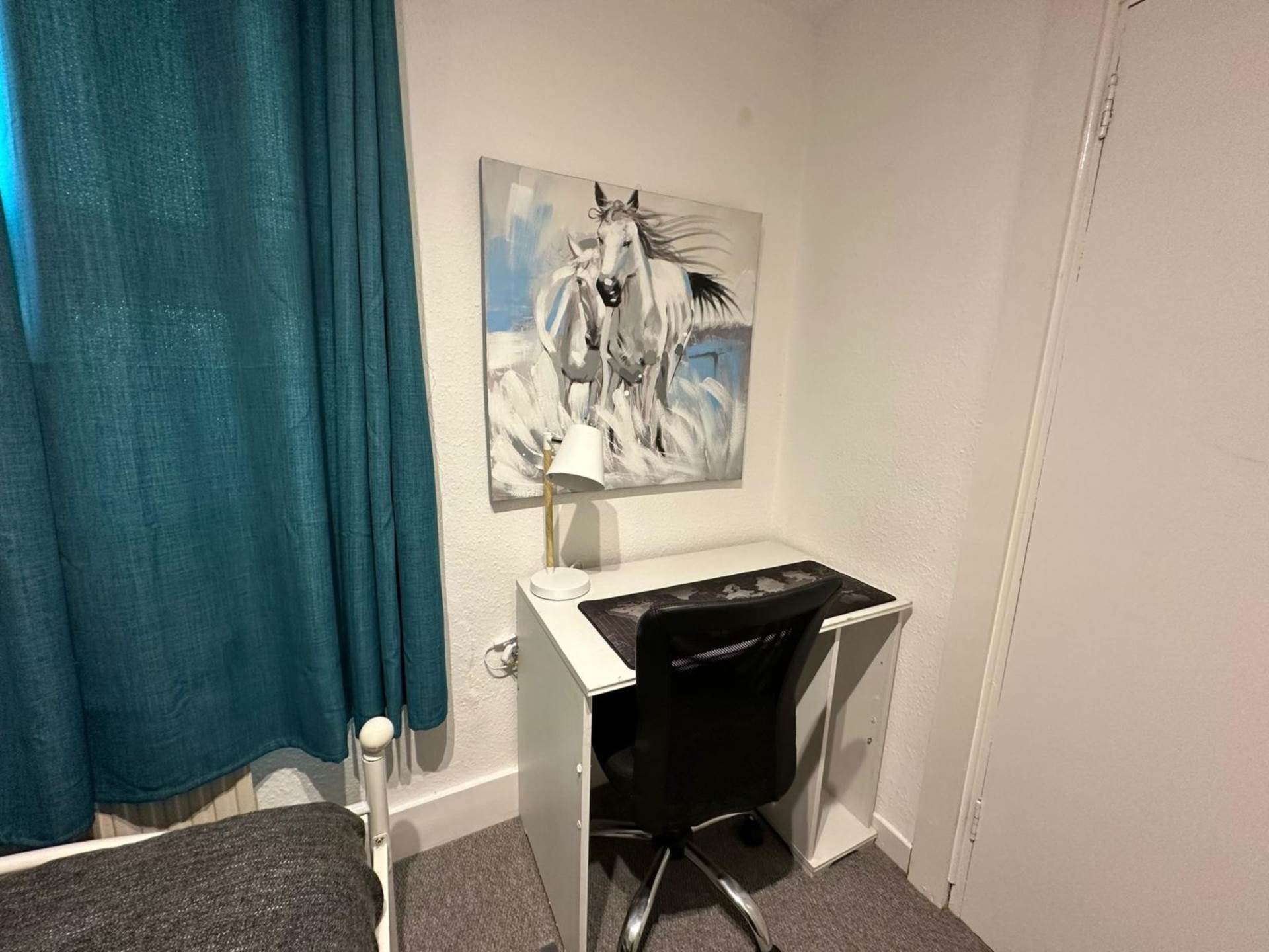 Room 4, 25 Springfield Road, Guildford, Surrey GU1 4DW, Image 6