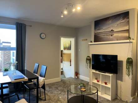 Room 5, 25 Springfield Road, Guildford, Surrey GU1 4DW, Image 4