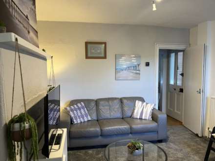 Room 5, 25 Springfield Road, Guildford, Surrey GU1 4DW, Image 7