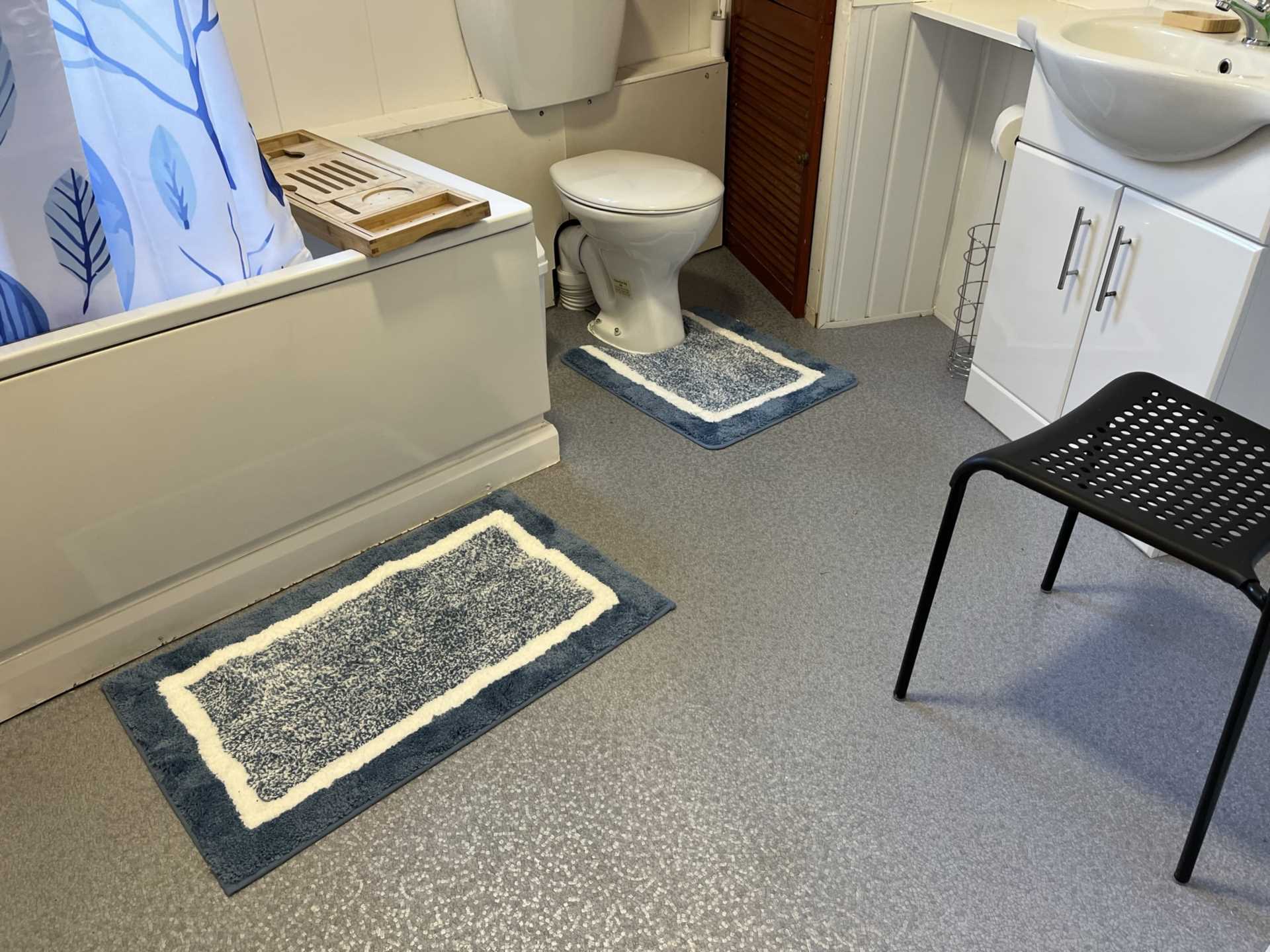 Sycamore Road, Guildford, Image 21