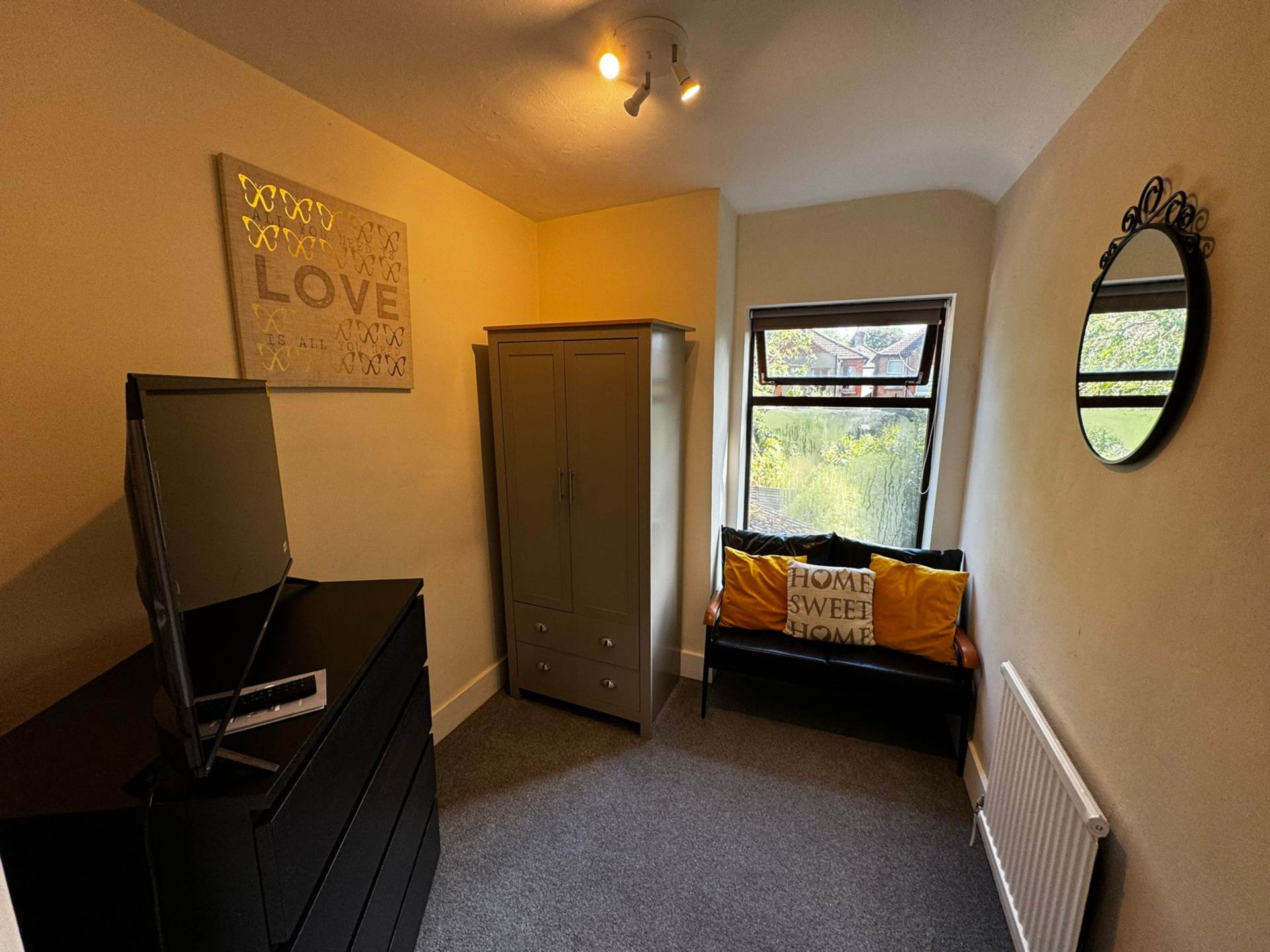 Sycamore Road, Guildford, Image 6