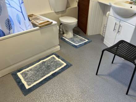 Sycamore Road, Guildford, Image 21