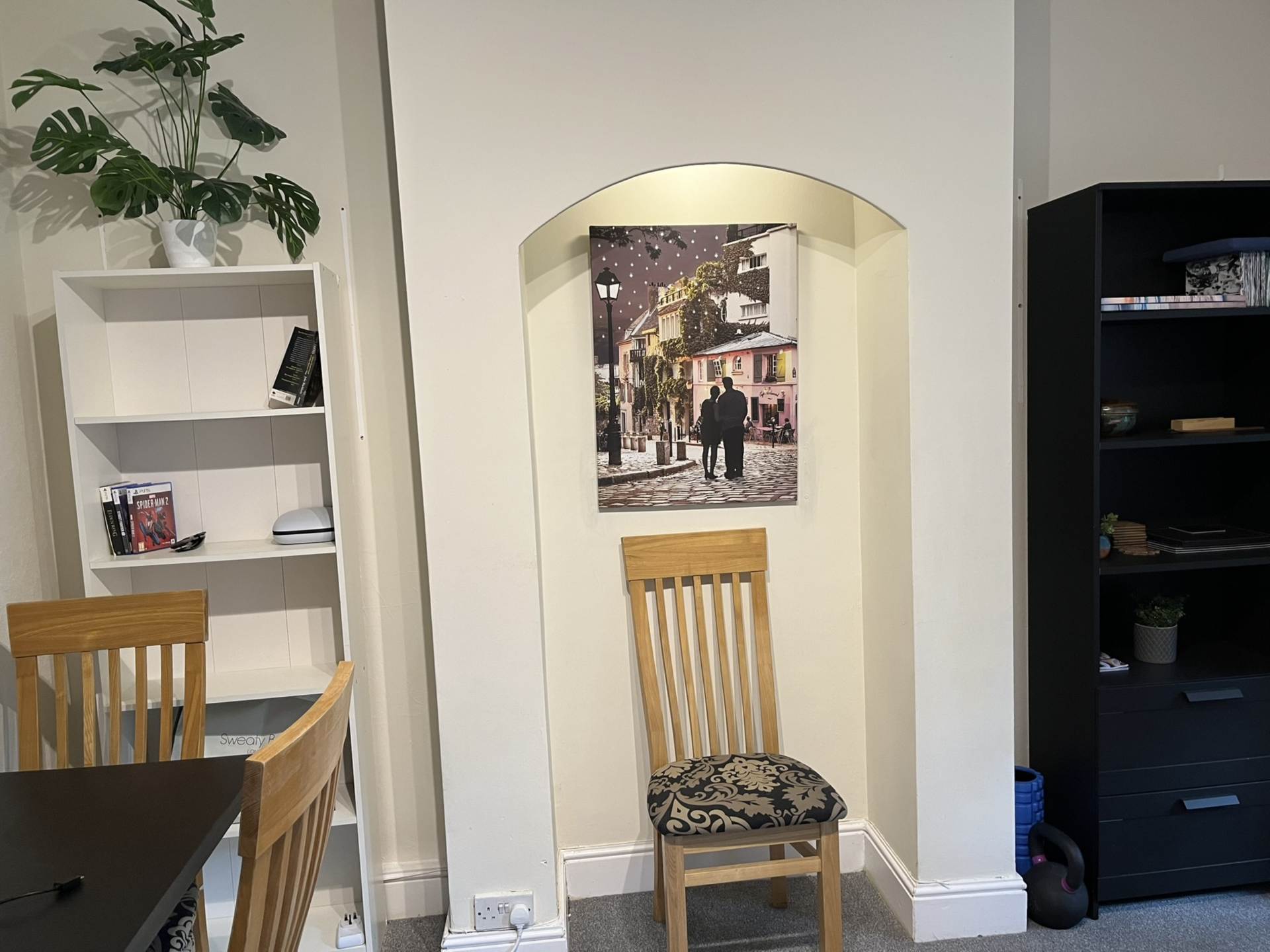 Room 3: 15 Sycamore Road, Guildford, GU1 1HJ, Image 10