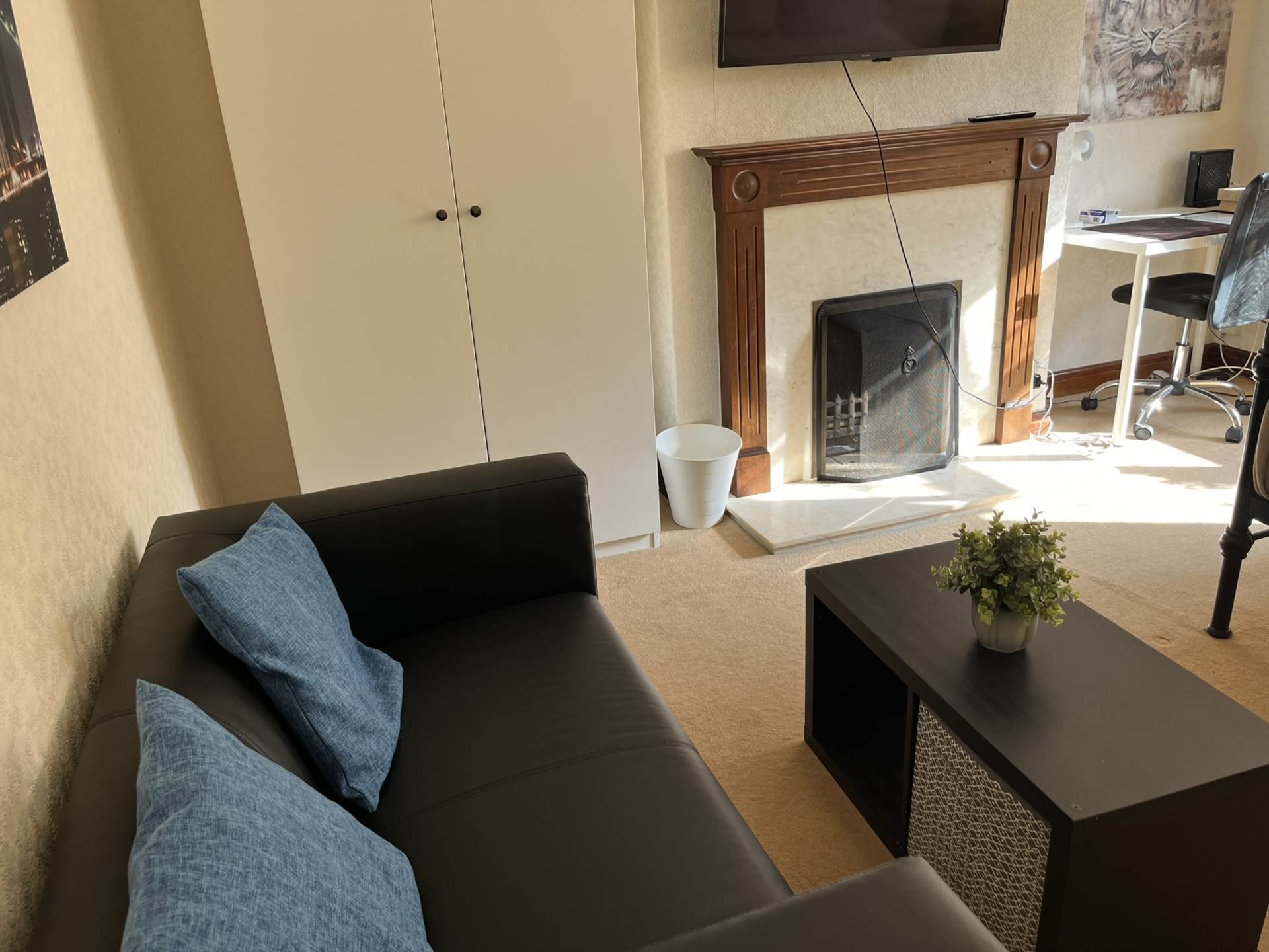 Pewley Way, Guildford, Image 16