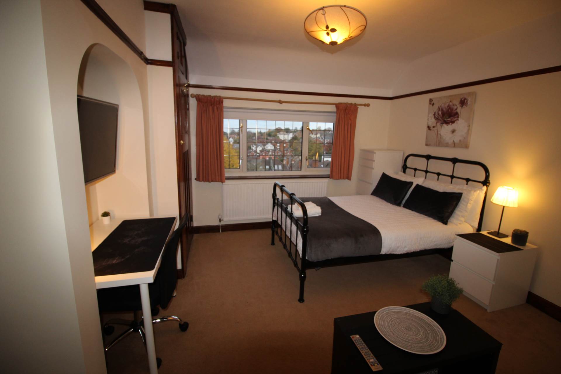 Pewley Way, Guildford, Image 22