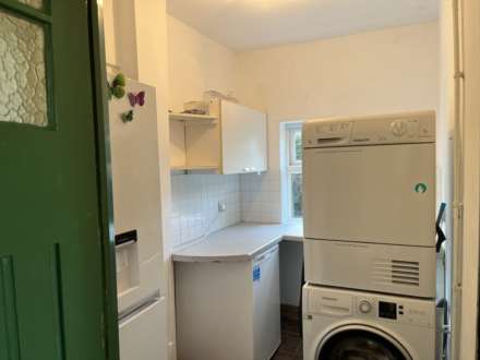 Pewley Way, Guildford, Image 11