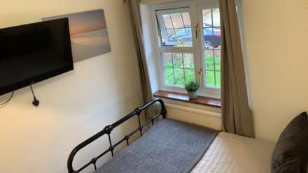 Pewley Way, Guildford, Image 23