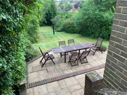 Pewley Way, Guildford, Image 5