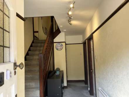 Pewley Way, Guildford, Image 7