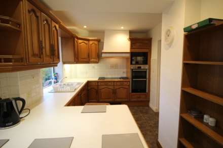 Pewley Way, Guildford, Image 8