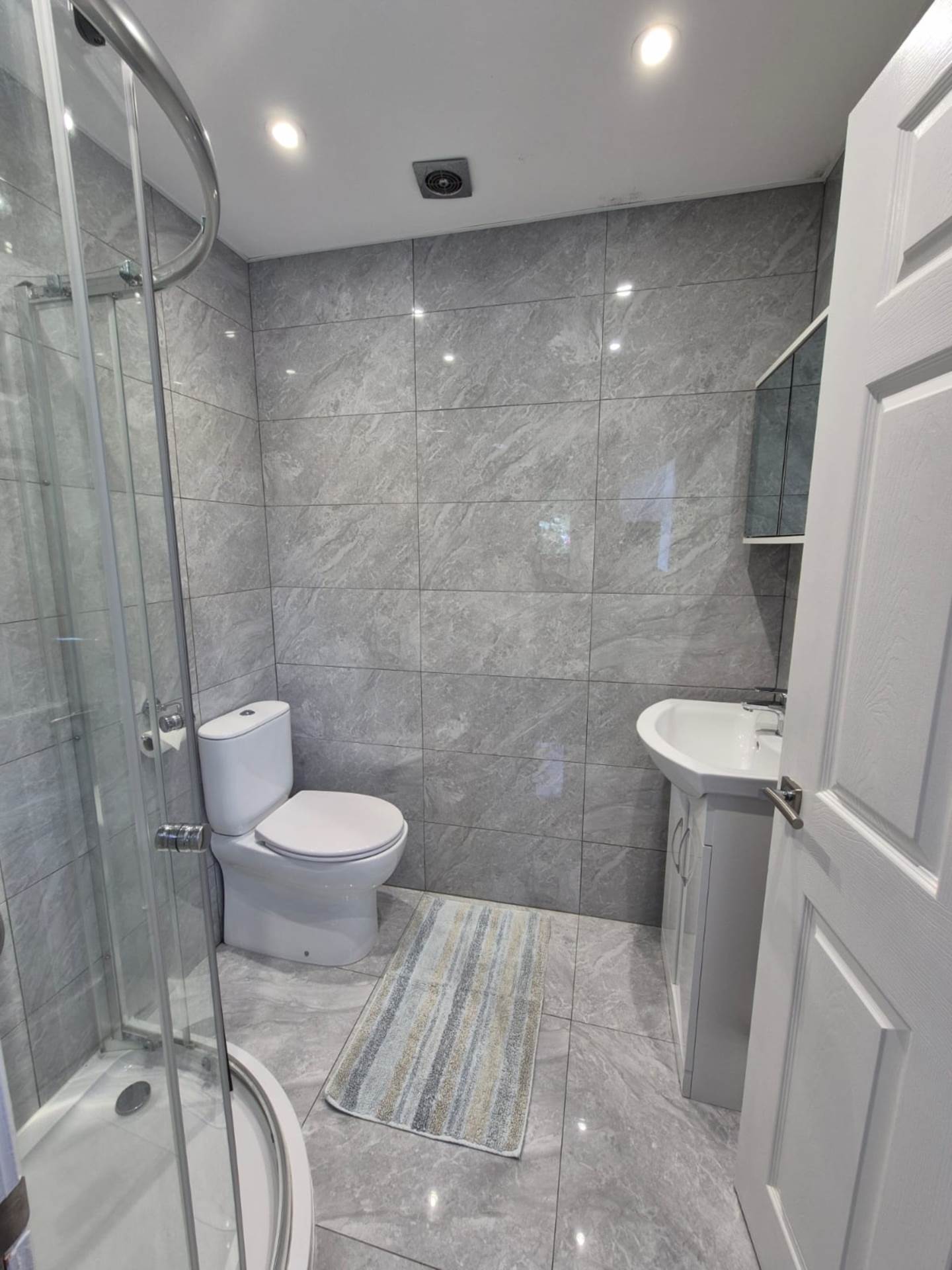 St. Catherines Park, Guildford, GU1 3NF, Image 25