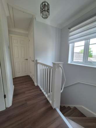 St. Catherines Park, Guildford, GU1 3NF, Image 15
