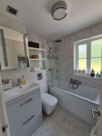 St. Catherines Park, Guildford, GU1 3NF, Image 17